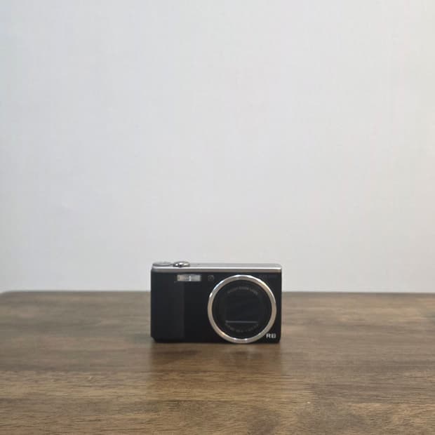 Ricoh R8 장원영 카메라로 유명한 빈티지 카메라 작례 O