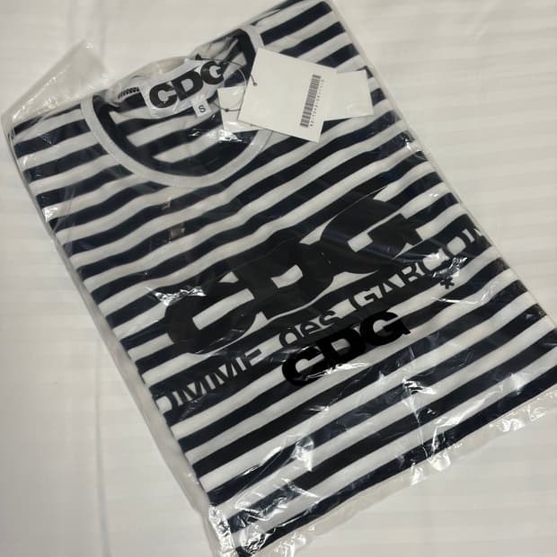 CDG 롱슬리브 스트라이프