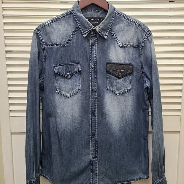 필립플레인 레더 포켓 데님 셔츠