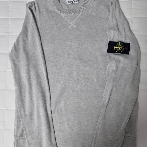 (백화점판 정품) 스톤아일랜드 니트