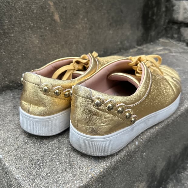 Fitflop stud point gold sneakers 