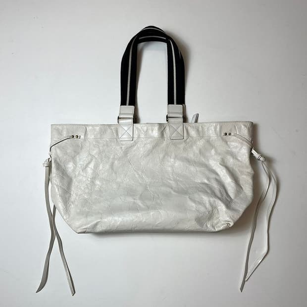 이자벨마랑 20ss 화이트 크링클 쇼퍼백 Q1416