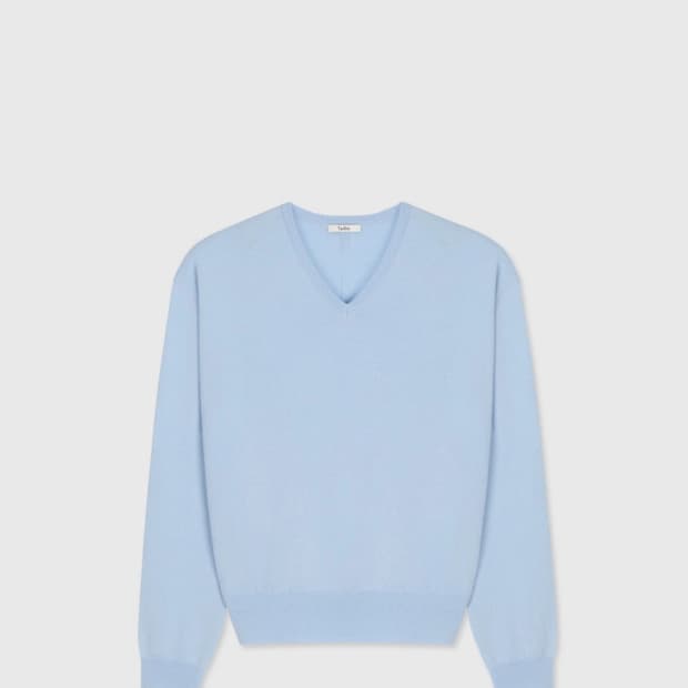 타일레 taille 브이넥 니트 misty bay 색상