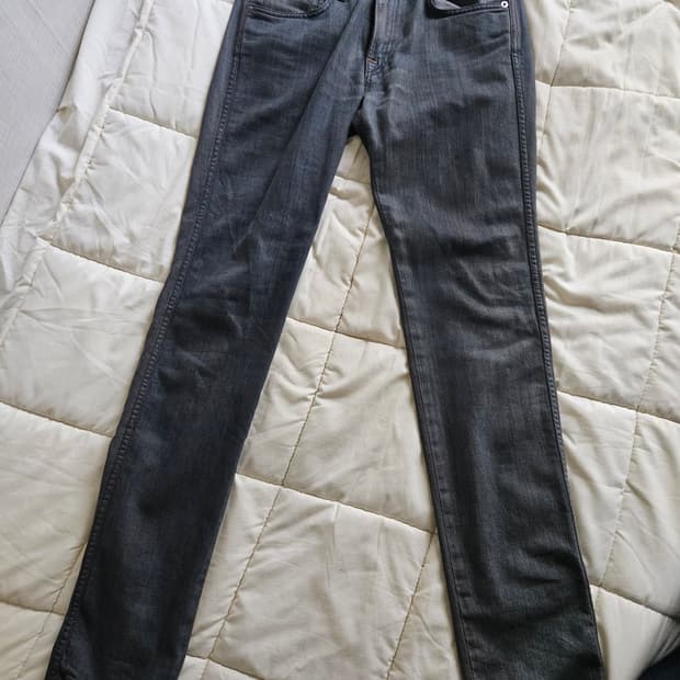 ACNESTUDIOS 슬림핏 청바지