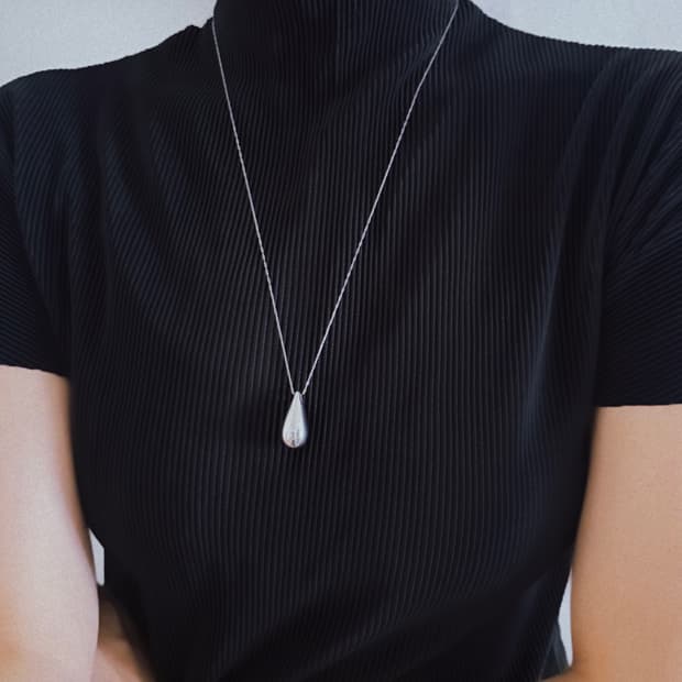 Water drop necklace