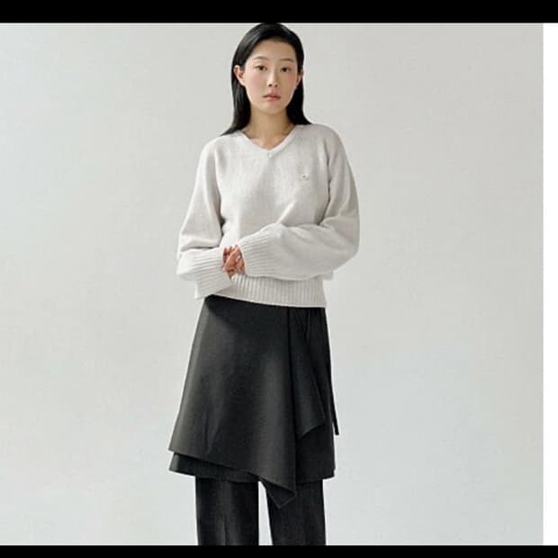 앤니즈 Power v-neck knit (silver gray)