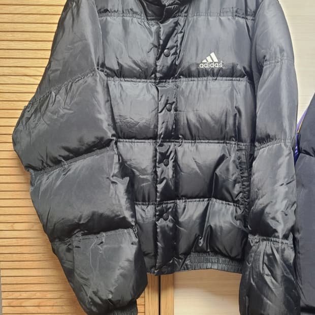 올드스쿨 아디다스 숏패딩