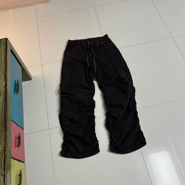 우영미 셔링 팬츠