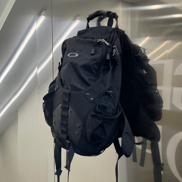 오클리 00’s 블랙 텍티컬 백팩
