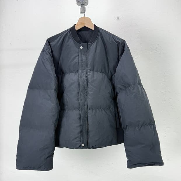 질샌더 블랙 패디드 쇼트 라이티 봄버 자켓