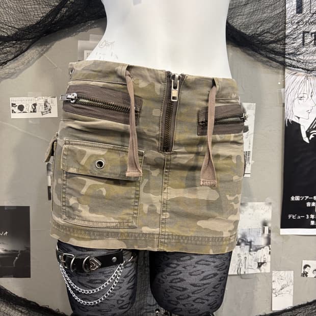 Grunge Camo Zip detail Cargo Skirt