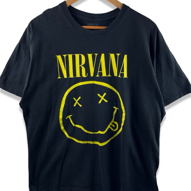 너바나 스마일 그래픽 밴드티셔츠2112
