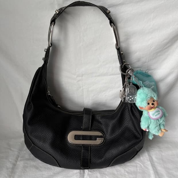 Guess 2000’s shoulder bag