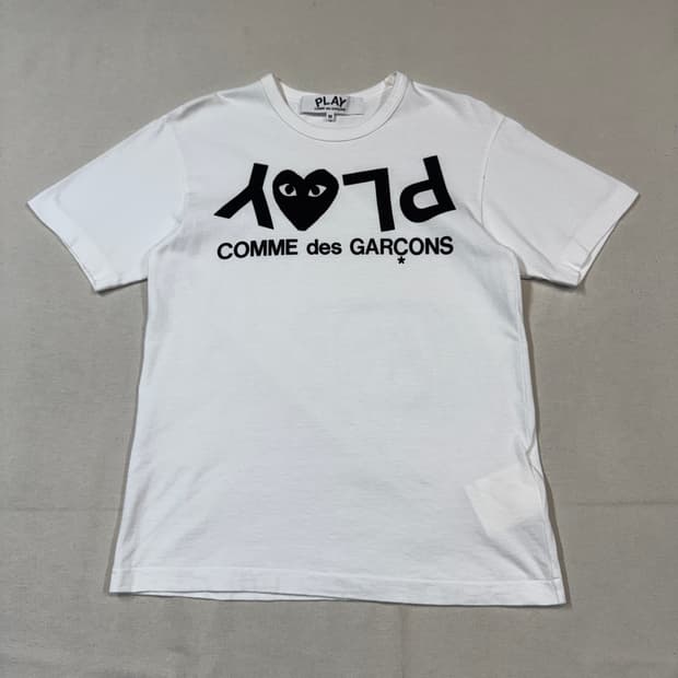 M) 꼼데가르송 플레이 숏 슬리브 반팔 티셔츠 정품