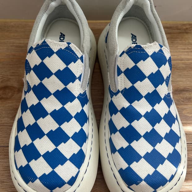 아더에러 로그라드 테닛 블루 230