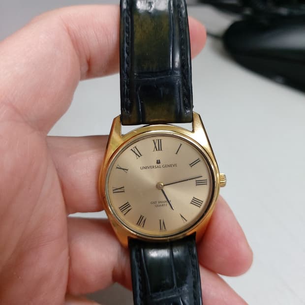 유니버셜 제네브 