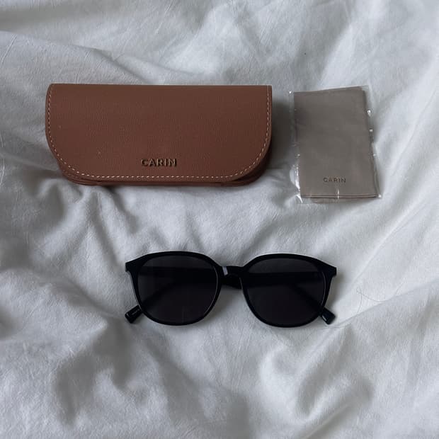 카린 선글라스 Thelma 블랙