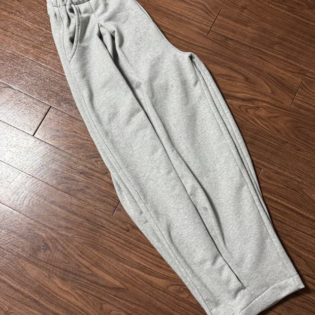 앵글런 Valley Tuck 벌룬 스웻팬츠