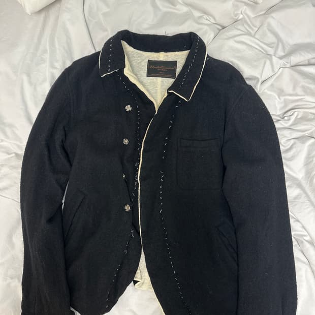 언더커버 FW04 “but beautiful” 파자마 블레이저