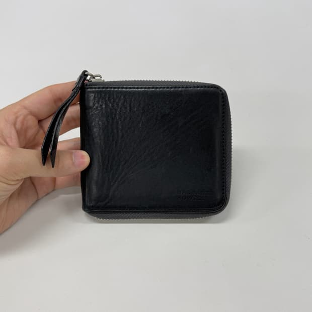 Margaret Howell zip wallet