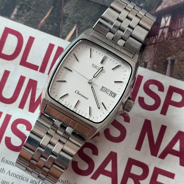 세이코 Seiko 쿼츠 크로노스 스퀘어 데이데이트 