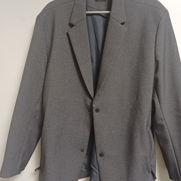 노스페이스 그레이 블레이저 수트