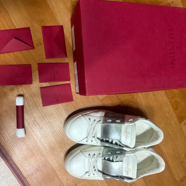 발렌티노 히든 스니커즈 실버 245 37.5