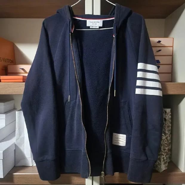 톰브라운 후드집업