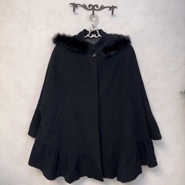 Black wool shirring balloon hood cape 코트
