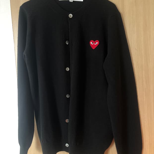 꼼데가르송 블랙 하트 가디건