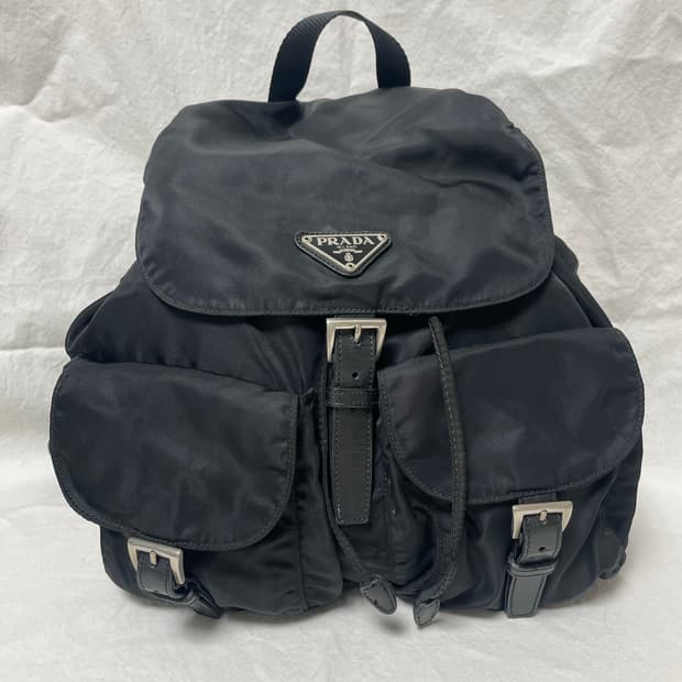 프라다 나일론 백팩 미듐 