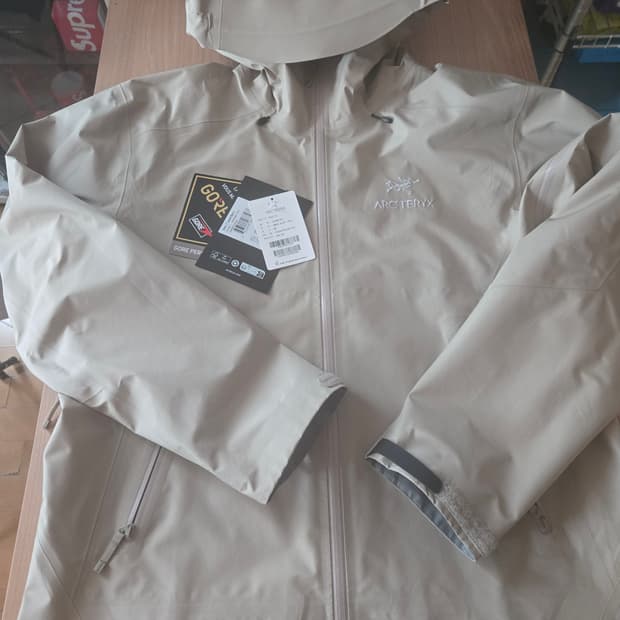 아크테릭스 베타 LT 자켓 M 스모크블러프