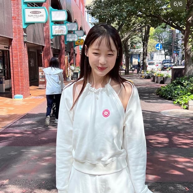 애즈이프캘리 홀터넥 멜란지 슬리브리스 맨투맨