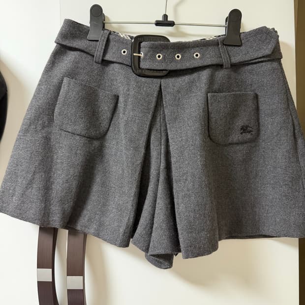 버버리 블루라벨 치마바지