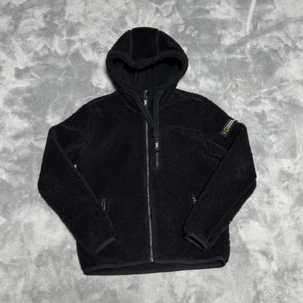 네셔널지오그래픽 블랙 뽀글이 후리스 자켓