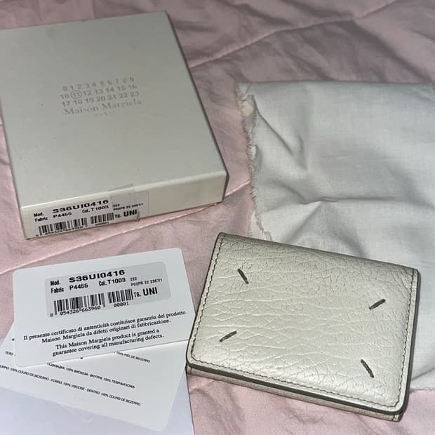 메종 마르지엘라 포 스티치 포켓 지갑