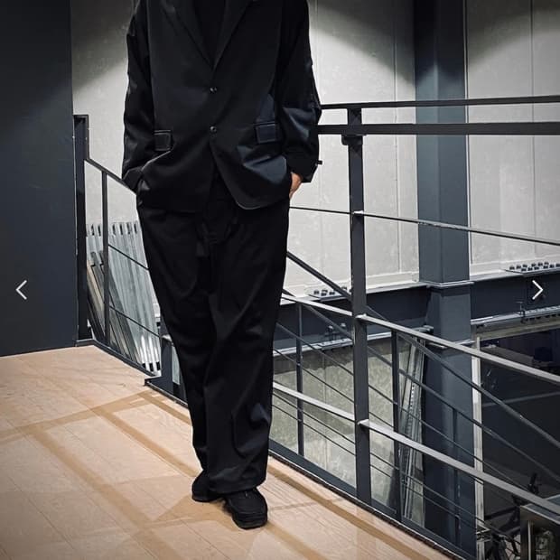 디이와피어39 테크 트윌 이지 트라우저 블랙