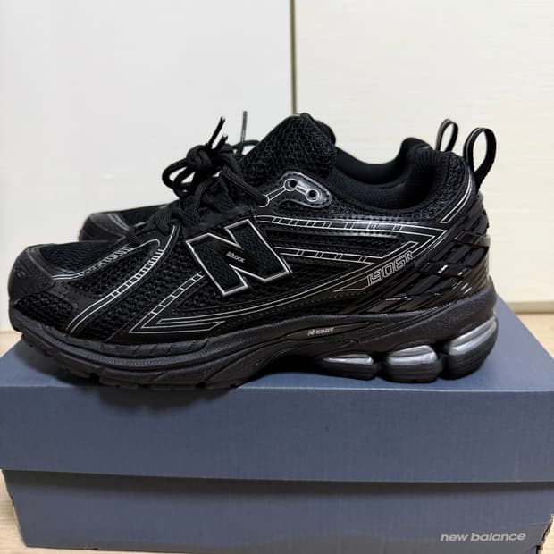 뉴발 1906R 블랙 실버메탈릭 270 새상품