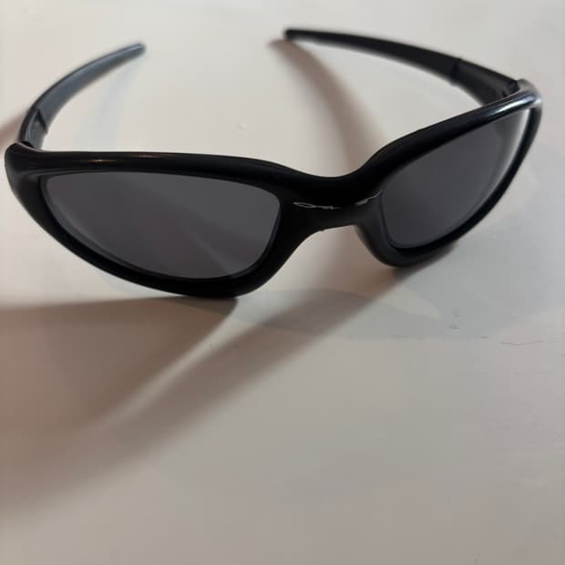 oakley vintage new straight jacket