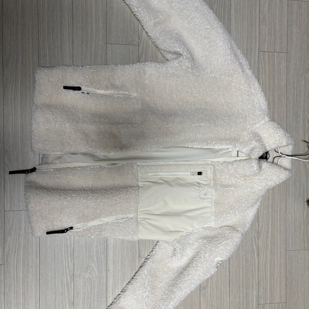 아이더 플리스(후리스)///화이트에서 아이보리 사이xl