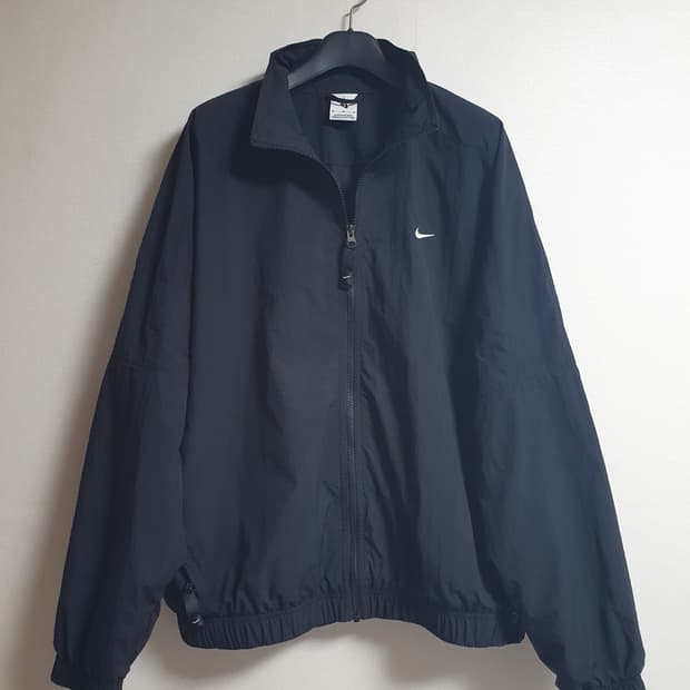 나이키 트랙탑 솔로 스우시 우븐 트랙 재킷 M