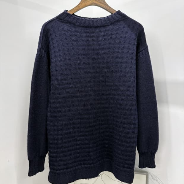 GUERNSEY WOOLLENS (L)