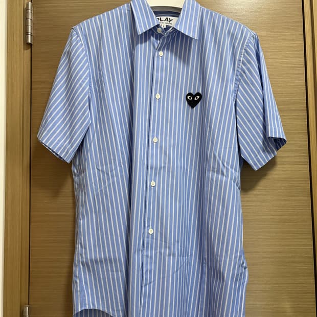 [L] 꼼데가르송 플레이 블랙 와펜 스트라이프 반팔 셔츠