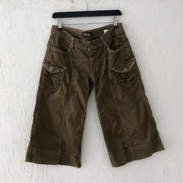 vintage cargo bermuda pants