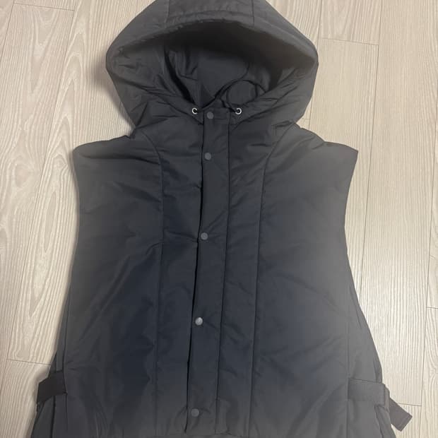 코스 COS / 후드 패디드 디키 / ONE