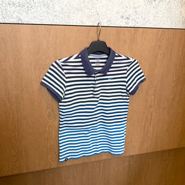 나이키 카라 반팔 티셔츠 스트라이프 패턴 디테일 네이비 k36