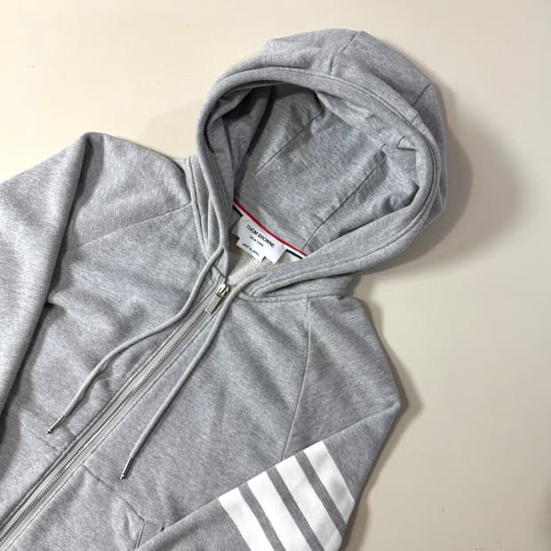 [3/당일출고]톰브라운 사선완장 후드집업