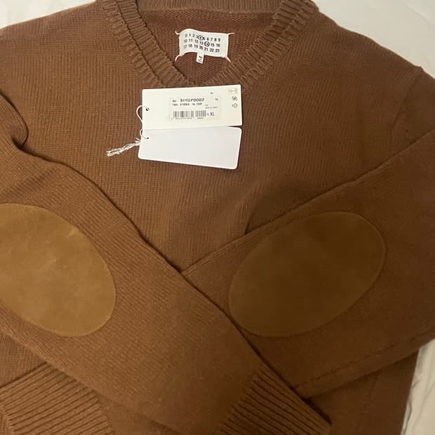 [xl]마르지엘라 브이넥 니트 판매합니다