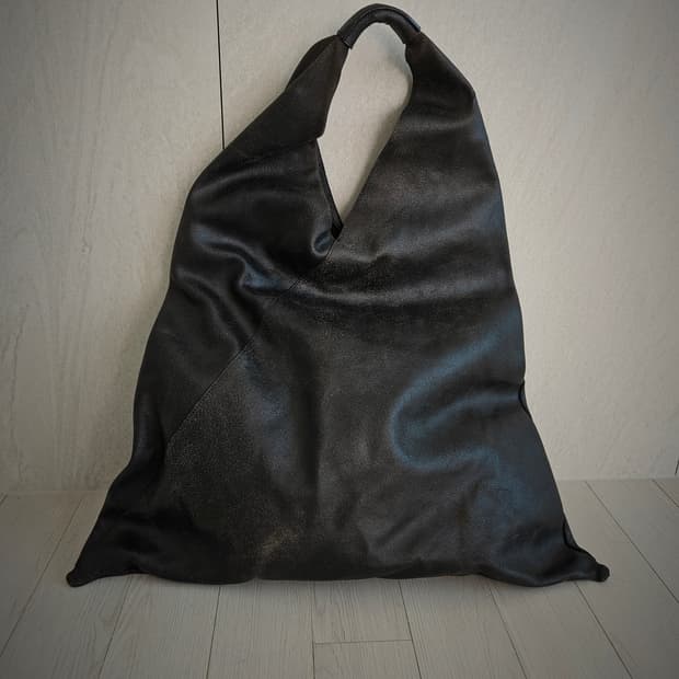 마르지엘라 재패니즈 크랙레더 숄더백