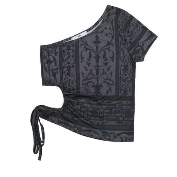Xini Unbalanced shoulder top